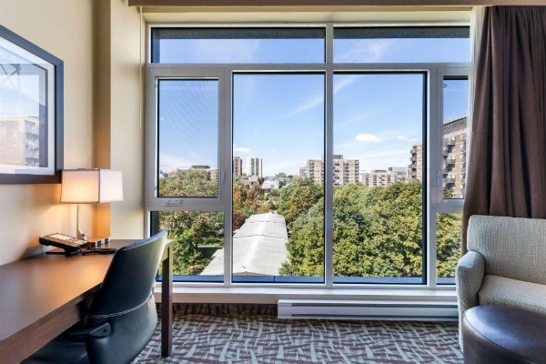 Best Western Plus Hotel Montreal image 11