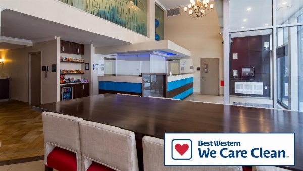 Best Western Plus Hotel Montreal image 18